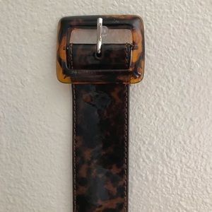 Tortoise style belt